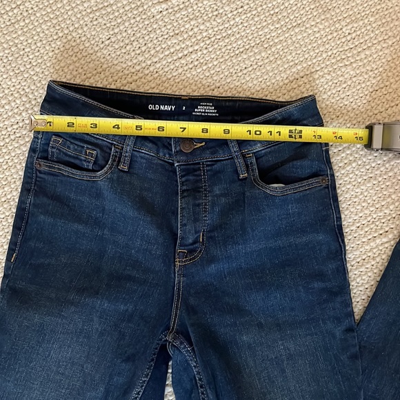 Old Navy High Rise Rockstar Super Skinny jeans, Size 2, Excellent Condition - Picture 4 of 6